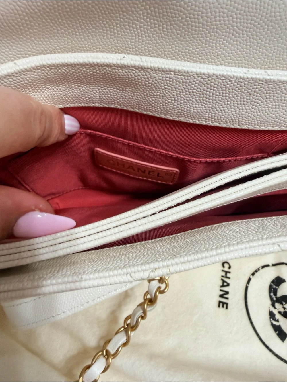 CHANEL White Quilted Leather Shoulder Bag with Multicolor Braided Handle